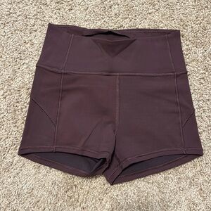 Lululemon short size 4